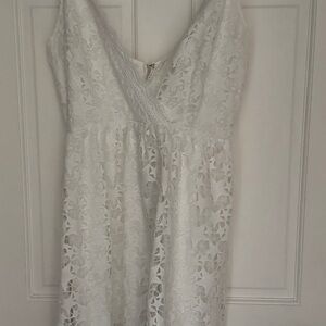 White Lace Sleeveless Dress